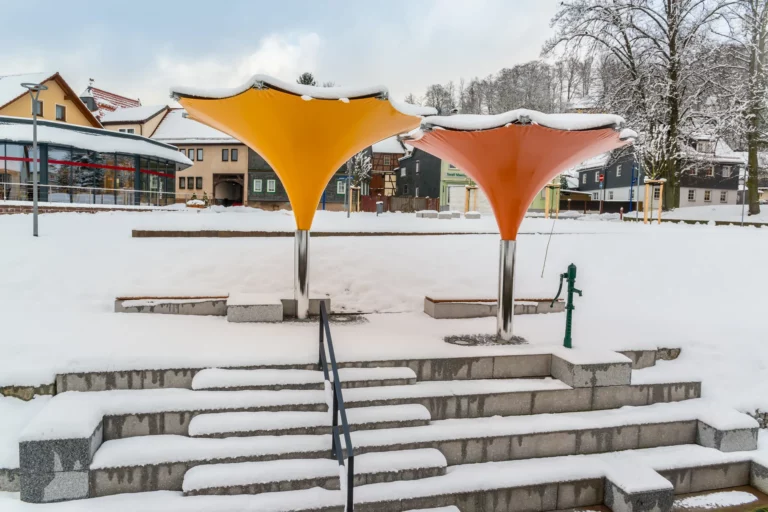 Stadtschirm – Permanentes textiles Bauwerk für extreme Belastungen (2)